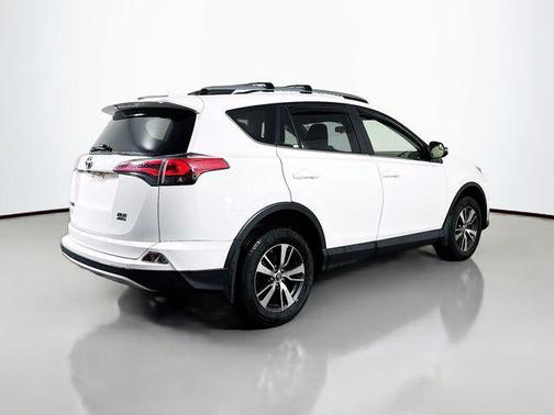 Super White 2017 Toyota RAV4 XLE