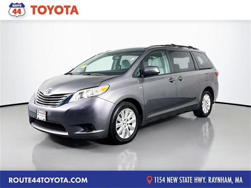 2016 Toyota Sienna LE