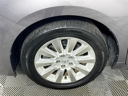 2016 Toyota Sienna LE