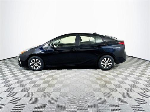 2021 Toyota Prius XLE