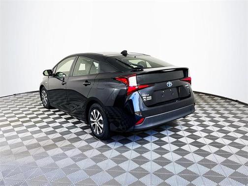 2021 Toyota Prius XLE