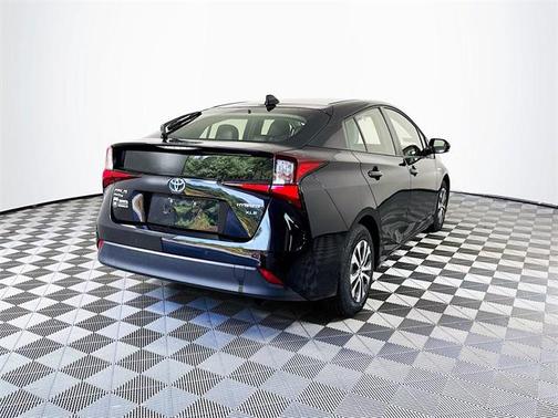 2021 Toyota Prius XLE