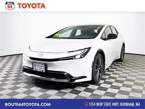 2024 Toyota Prius XLE