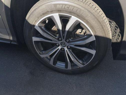 Eminent White Pearl 2018 Lexus RX 350L Premium