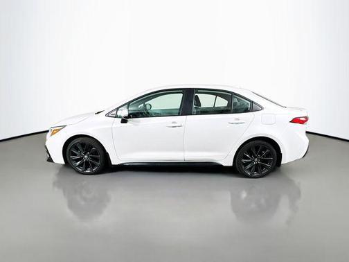Wind Chill Pearl 2024 Toyota Corolla SE