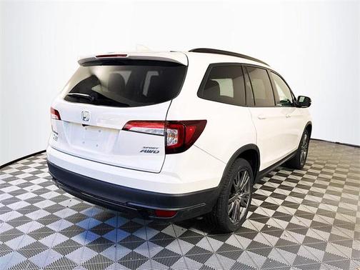 2022 Honda Pilot AWD Sport