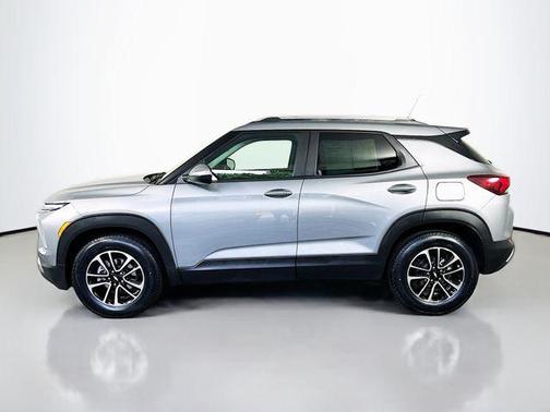 Sterling Gray Metallic 2024 Chevrolet Trailblazer LT