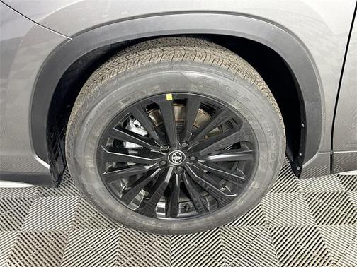 2026 Toyota Highlander XSE