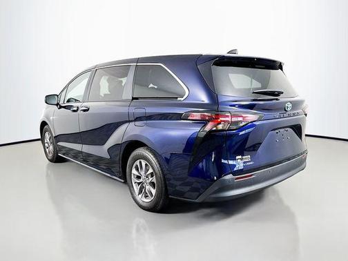 Blueprint 2025 Toyota Sienna XLE