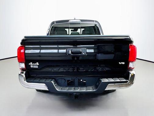 Midnight Black Metallic 2019 Toyota Tacoma SR5