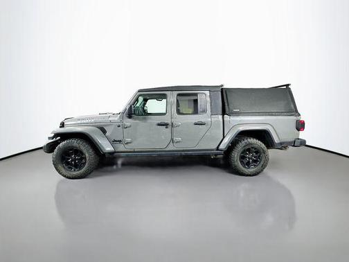 Sting-Gray Clearcoat 2023 Jeep Gladiator Willys 4x4