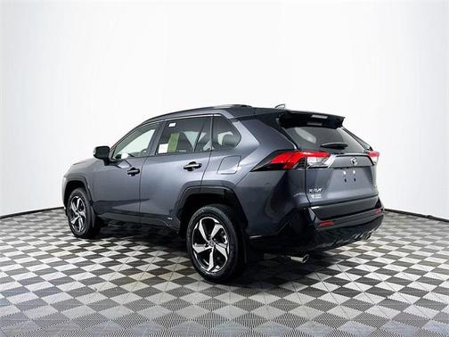 2025 Toyota RAV4 Hybrid SE