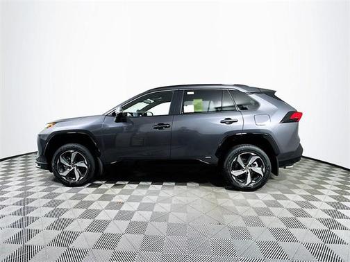 2025 Toyota RAV4 Hybrid SE