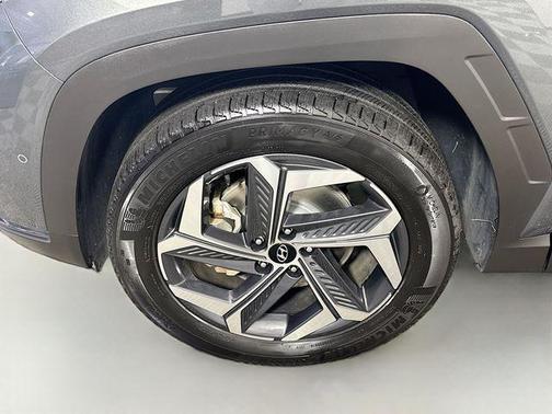 Amazon Gray 2024 Hyundai TUCSON Hybrid Limited