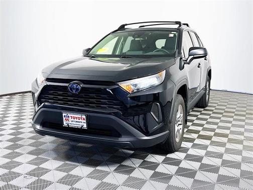 2022 Toyota RAV4 Hybrid LE