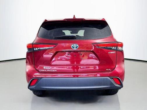 Ruby Flare Pearl 2020 Toyota Highlander Hybrid XLE