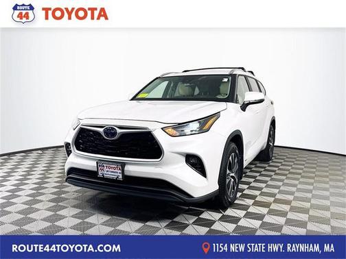 2023 Toyota Highlander Hybrid XLE