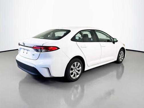 Ice 2024 Toyota Corolla LE