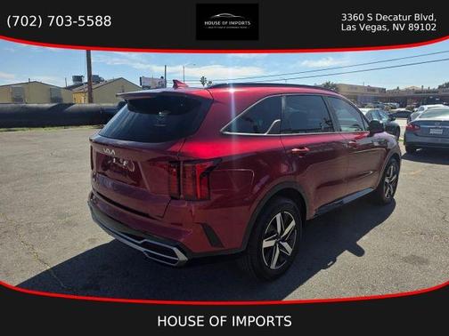 Red 2023 Kia Sorento EX