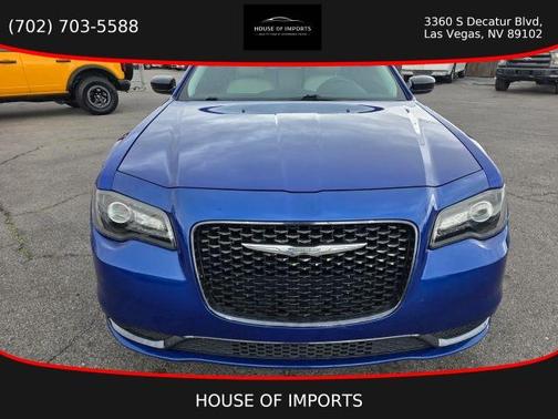 2018 Chrysler 300 Touring