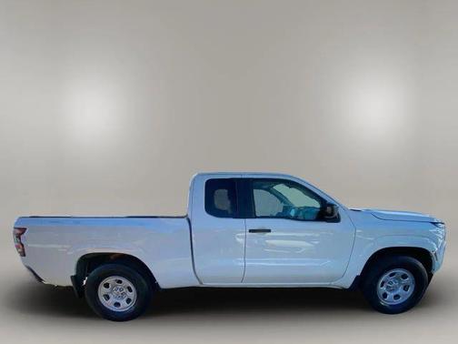 2023 Nissan Frontier S