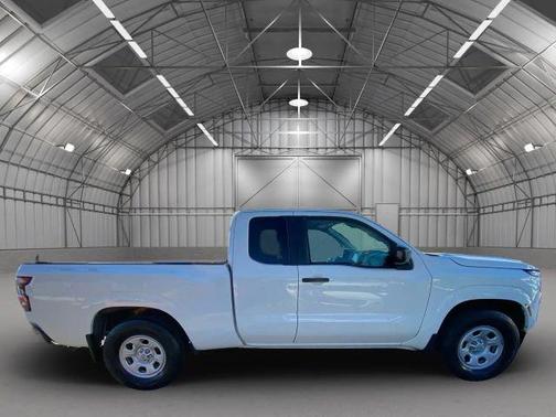 2023 Nissan Frontier S