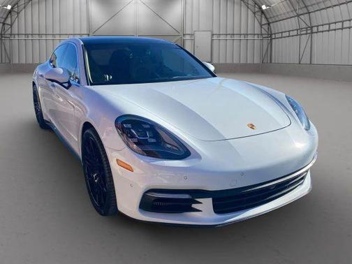 2018 Porsche Panamera 4S