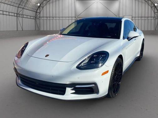 2018 Porsche Panamera 4S