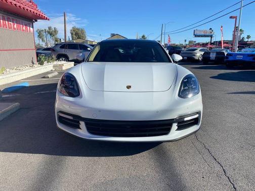 2018 Porsche Panamera 4S