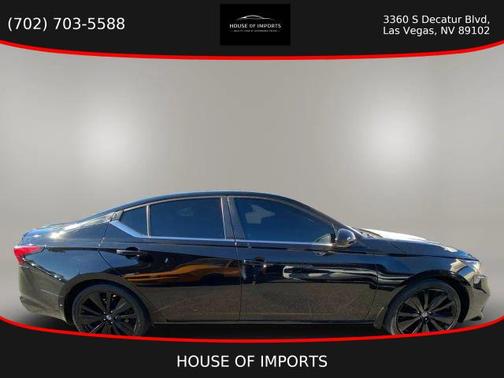 Black 2022 Nissan Altima 2.5 SR