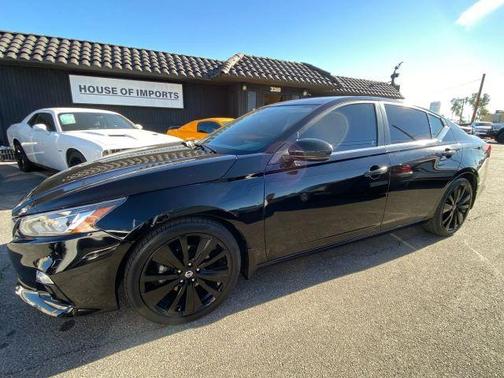2022 Nissan Altima 2.5 SR