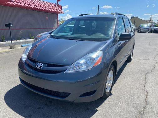 2010 Toyota Sienna LE