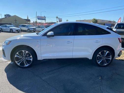 2022 Audi Q5 45 S line quattro Premium
