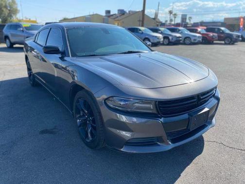 2017 Dodge Charger SE