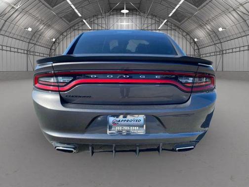 2017 Dodge Charger SE