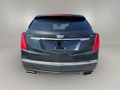 2017 Cadillac XT5 Base