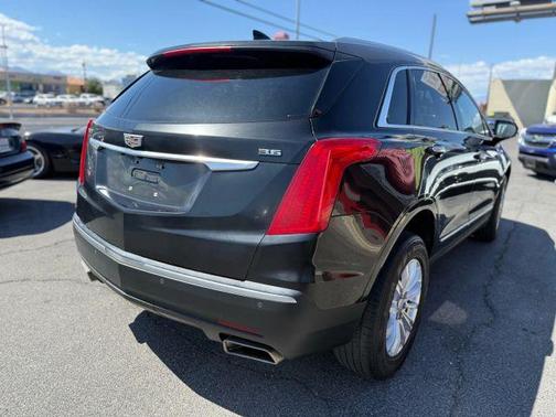 2017 Cadillac XT5 Base
