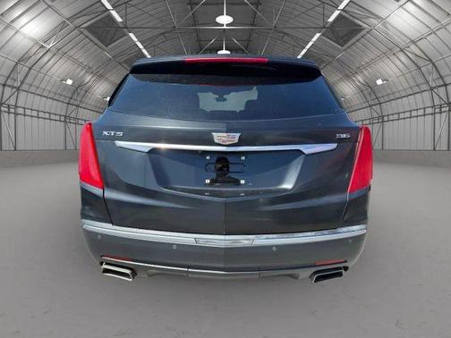2017 Cadillac XT5 Base