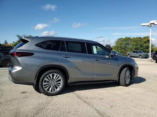 2026 Toyota Highlander 