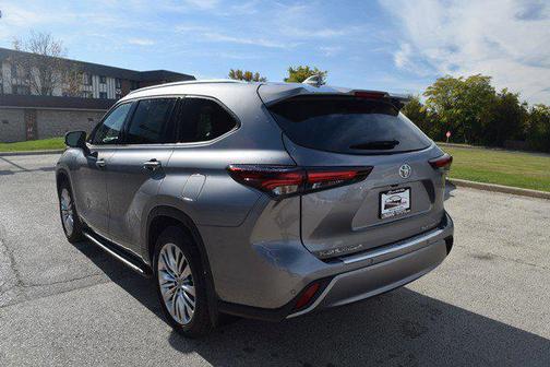 2026 Toyota Highlander Platinum AWD
