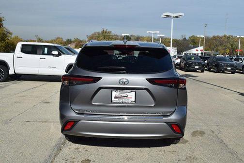 2026 Toyota Highlander Platinum AWD