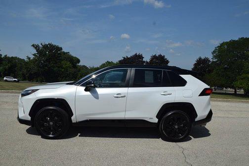 2025 Toyota RAV4 Hybrid SE