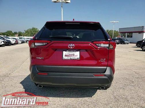 2025 Toyota RAV4 XLE