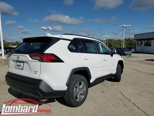 2025 Toyota RAV4 XLE