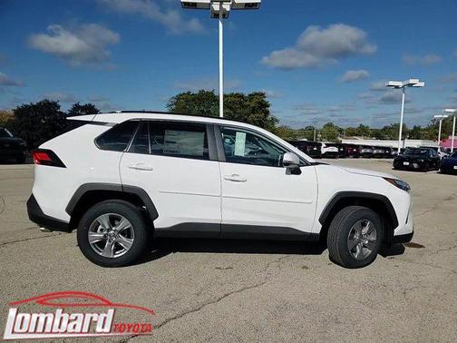 2025 Toyota RAV4 XLE