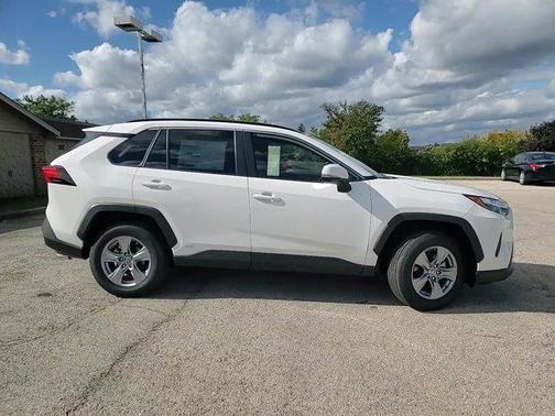 2025 Toyota RAV4 Hybrid XLE