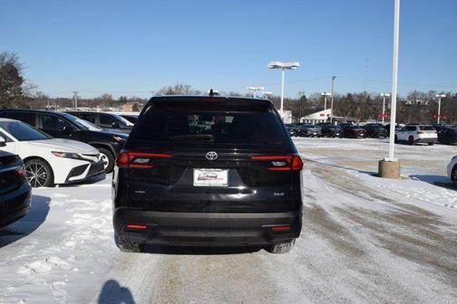 2025 Toyota Grand Highlander XLE