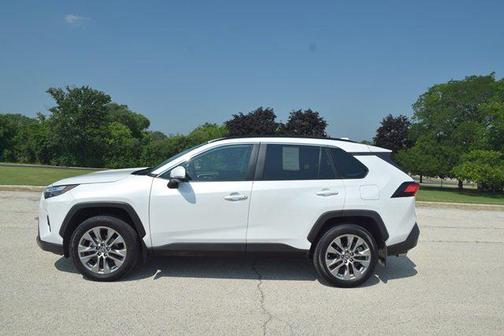 2024 Toyota RAV4 XLE Premium