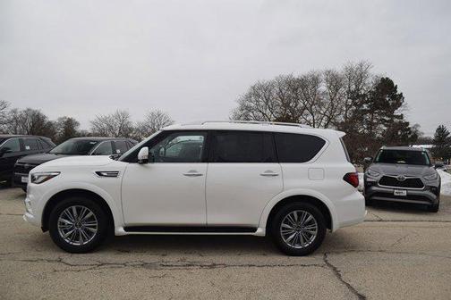 2024 INFINITI QX80 Luxe