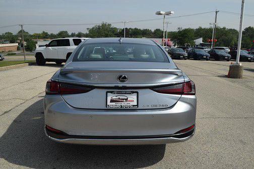2022 Lexus ES 250 Base